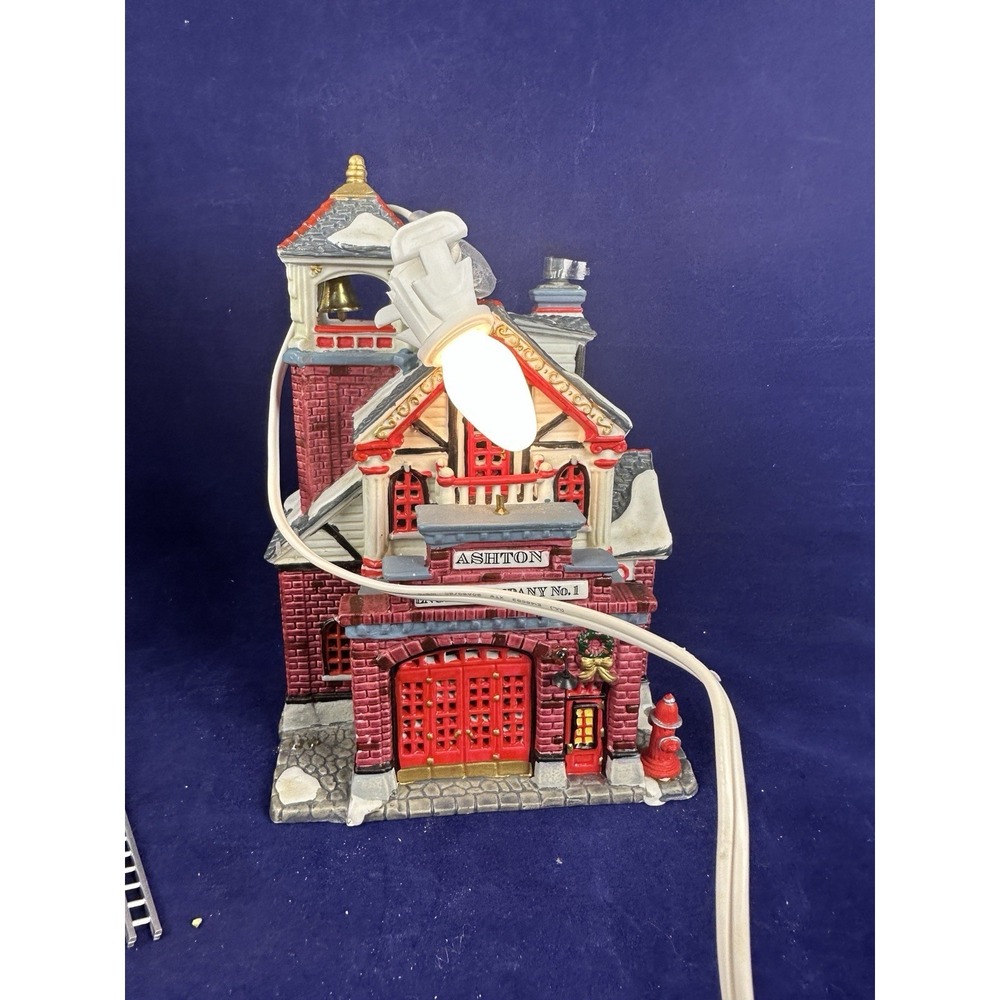 Lemax Christmas Village Ashton Engine Company No. 1 Winter Glen Fire 2001 - Picture 15 of 15